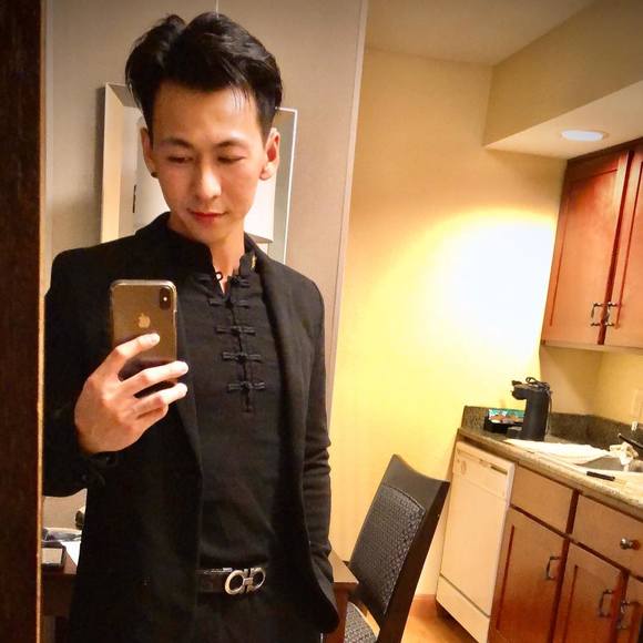 Meet your Posher, Chris - Picture 1 of 1